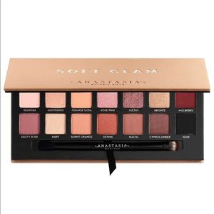 Anastasia Beverly Hills Soft Glam Eyeshadow